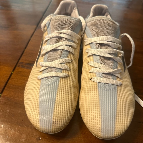 Adidas Soccer Cleats Sz3 - Picture 3 of 4